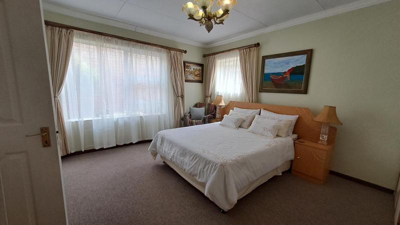 3 Bedroom Property for Sale in Stilbaai Wes Western Cape